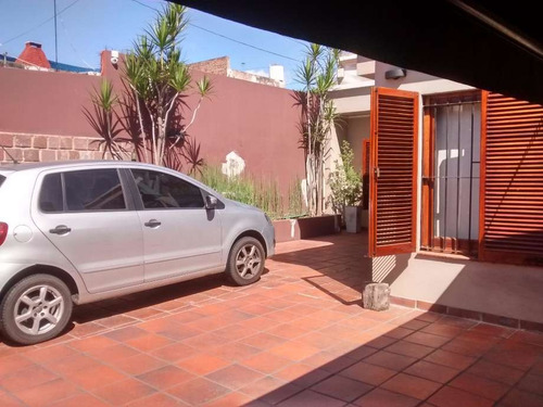 Imagen 4 de 14 de Chalet En Venta Cond En Lanus Oeste