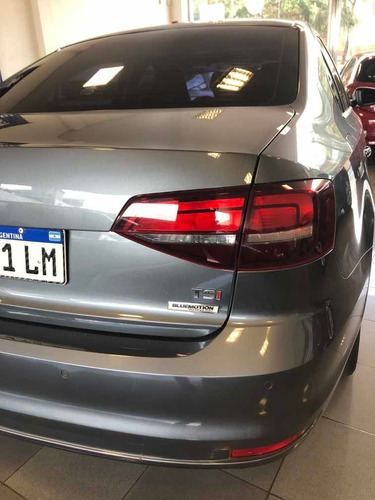 Imagen 6 de 15 de Volkswagen Vento 1.4 Highline 150cv At 2017