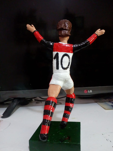 Boneco Zico Flamengo Campeao Mundial 81 Em Resina
