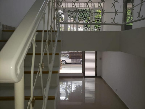 Oficina En Arriendo