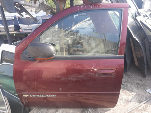 Puerta Chevrolet Trailblazer Delantera Piloto 