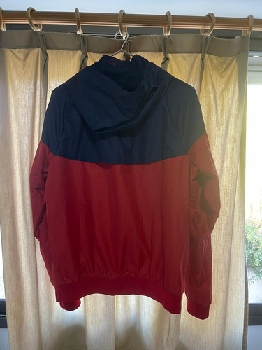 Campera Nike (Usado)