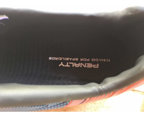 Par De Chuteiras Penault N40 E Caneleiras Nike
