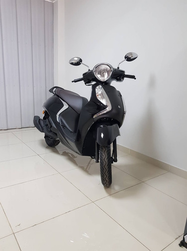 Imagen 2 de 18 de Yamaha Fascino 125cc Scooter En Stock