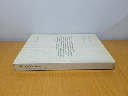 Libro Momentos De Vida Virginia Woolf (Usado)