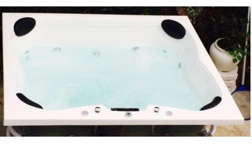 Spa Guapimirim Com Hidro + Aquecedor + Cromo 1,65 X 1,50