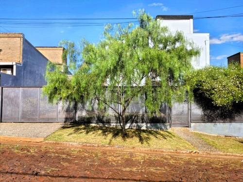 Casa En Venta Oberá, Confort Familiar, Privacidad Y Espacio