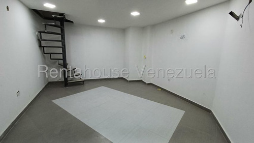 Jv Local Comercial En Venta En Centro Comercial Muy Concurrido Facil Acceso En Guacara