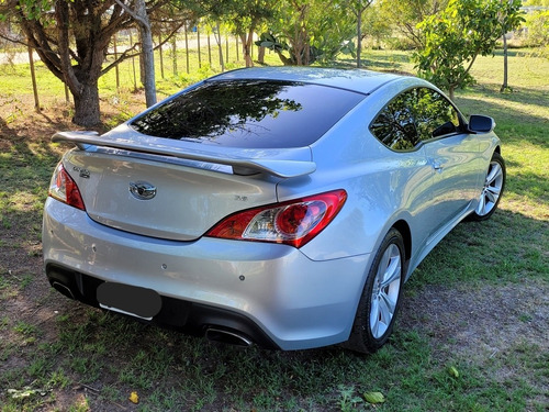 Hyundai Genesis 3.8 Coupe 300cv 6at