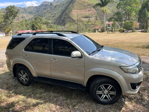 Toyota Fortuner 2.7l 4x2