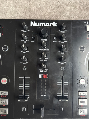 Controlador Dj Numark Mixtrack Pro 3 Negro (Usado)