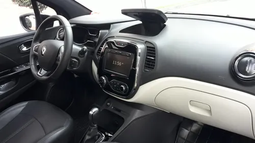 Renault Captur 2.0 Intens Automática