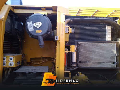 Excavadora Caterpillar 320d 2007