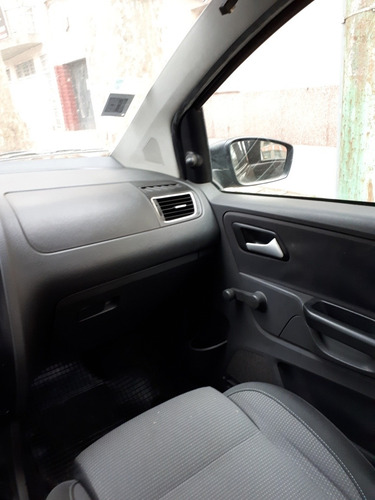 Volkswagen Suran 1.6 Comfortline 101cv 11a 2011