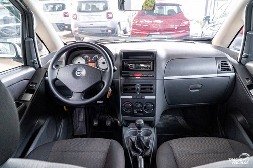 Imagem 12 de 14 de Fiat Idea 1.4 Mpi Elx 8v Flex 4p Manual