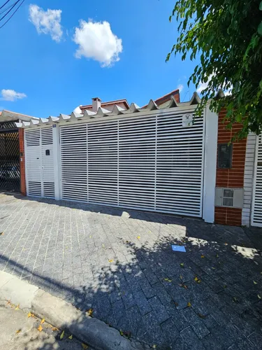 Casa Com Fachada Reformada Em Localização Estratégica Para Comércio/moradia