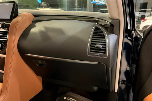 Infiniti QX80 5.6 4WD 7 pasajeros At