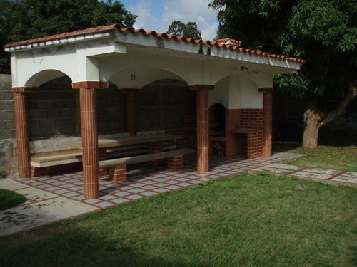 Imagen 6 de 12 de Casa Viposa De 200 Mts Con 3 Hab 2 Baños Mirador Puestos Techados