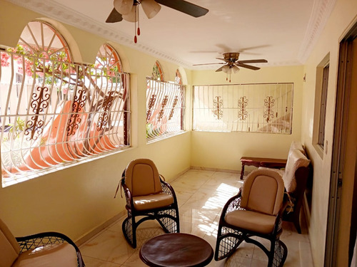 Casa En Alquiler En Santo Domingo Este