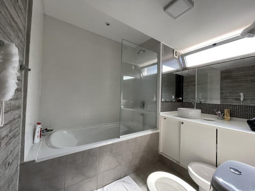 Imagen 18 de 23 de Venta En Nuñez - Hermoso Dúplex De Diseño Con Jardín Propio, Pileta Y Cochera