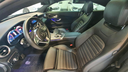 Imagen 10 de 11 de Mercedes C300 Coupe 2020