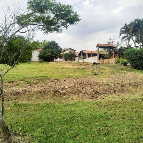 Imagem 6 de 6 de Terreno Grande Em Lindo Condomínio Alto Padrão - Te0088