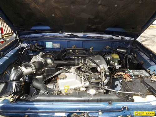Toyota Meru .