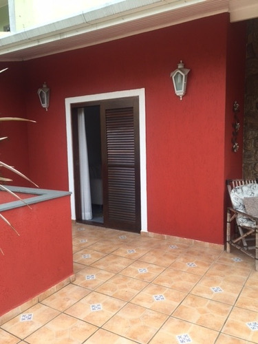 Casa À Venda Na Rua Albert Einstein, Vila Floresta, Santo André - Sp - Liv-11793
