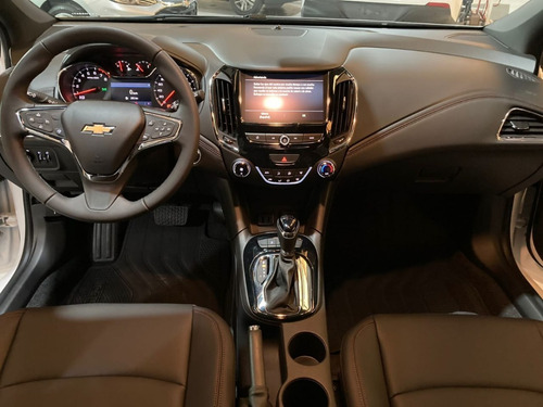 Imagen 8 de 17 de Cruze Rs *5p 1.4t At Bv