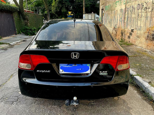 Honda Civic 1.8 Lxs Flex Aut. 4p