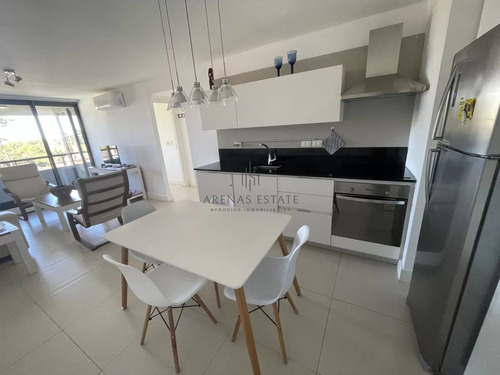 Oportunidad , Apartamento En Venta De Dos Dormitorios En Punta Del Este