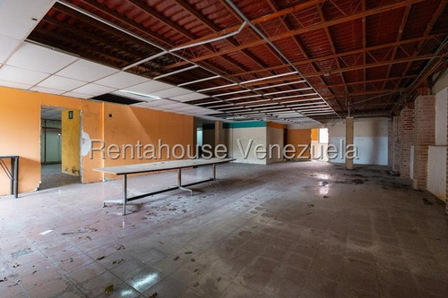 Edificio En Venta En El Rosal Jdv Cod 25-21540