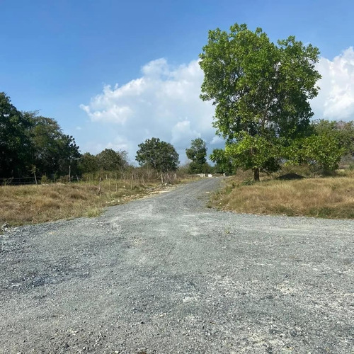 En Venta Solar - Lotes Desde 200 Mts. En Yamasa- Villa Mella