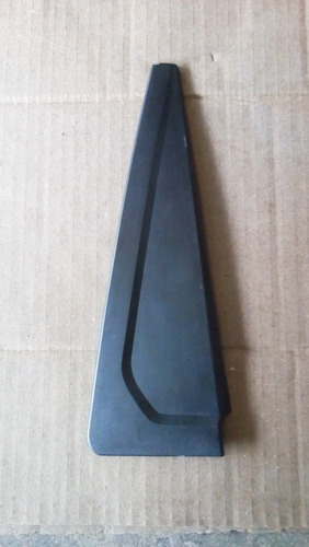 Tapa Triangulo Trasero Aveo 5ptas Sin Maleta Izquierdo Fibra