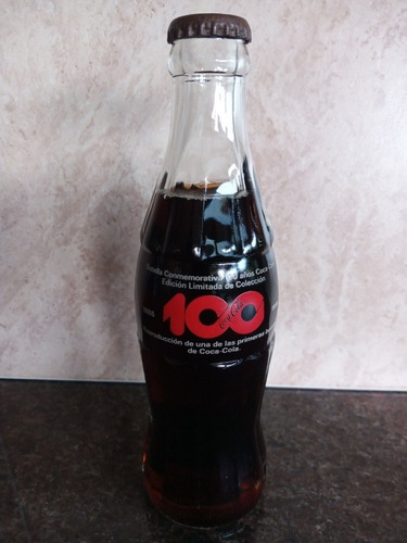 Imagen 5 de 7 de Botella Conmemorativa 100años Coca Cola Para Colección