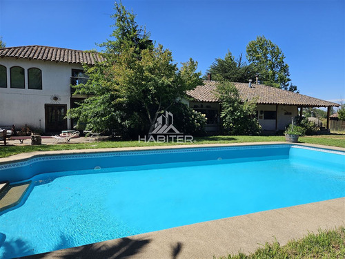 Casa En Venta De 5 Dorm. En Maule