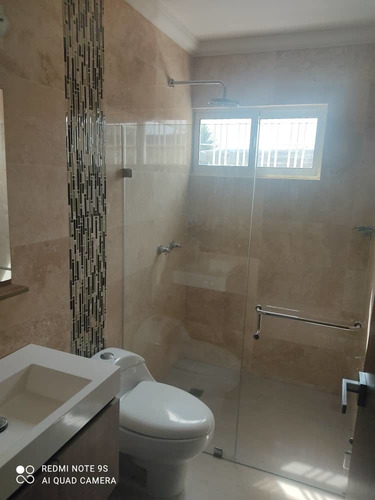 Imagen 13 de 14 de Alquiler Fijo, Bello Y Espacioso Townhouse. Jorge Coll.