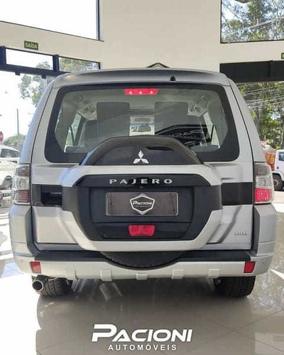 Imagem 4 de 9 de Mitsubishi Pajero 3.2 Hpe Full 4x4 16v Diesel 4p 7 Luga
