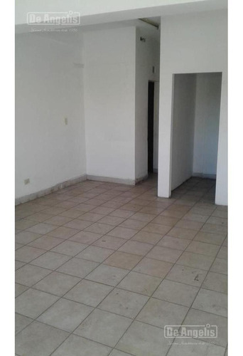 Imagen 9 de 17 de Cuatro Oficinas - Moron - Al Frente