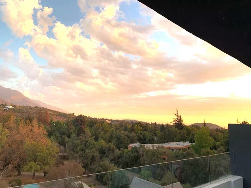 Departamento En Arriendo De 2 Dorm. En Las Condes