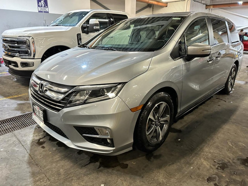 Honda Odyssey Touring  2018