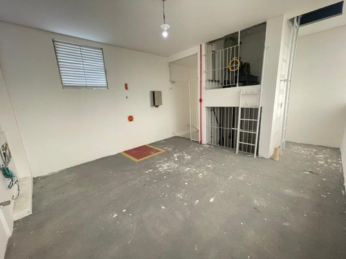 Imagem 13 de 17 de Prédio Comercial Com 5 Andares No Estreito - Pr0092