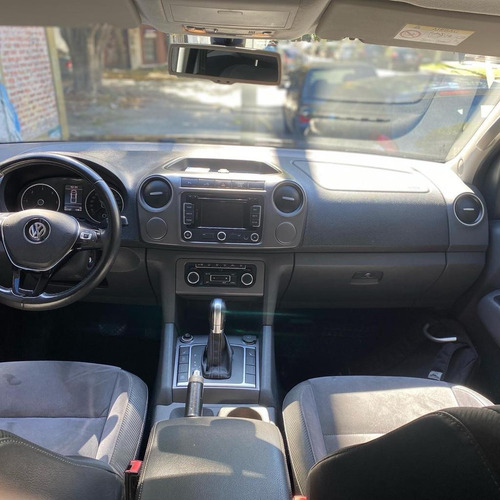 Imagen 10 de 11 de Volkswagen Amarok 2017 2.0 Cd Tdi 180cv 4x4 Black Package At