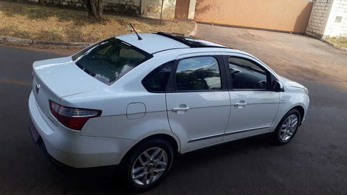 Fiat Grand Siena Essence 1.6 16v