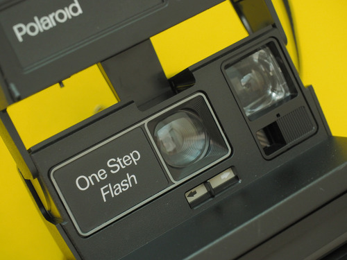 Polaroid Onestep Flash 600 Camara Instantanea + Cartucho Negro (Usado)