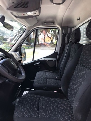 Imagem 4 de 6 de Renault Master 2015 Baixo Km / 2015 /b75