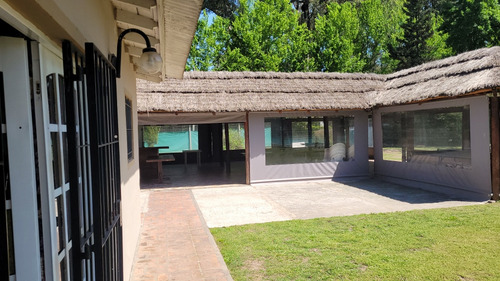 Alquil. Casa Quinta. Es Por Día. Zona Gral Rodriguez.