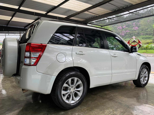 Suzuki Grand Vitara 2.0 2wd 5p 2013