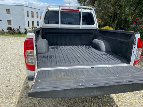 Nissan Np300 Frontier 4x4 Td Mt