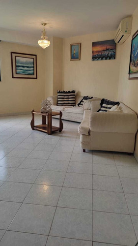 Imagen 4 de 11 de Apartamento Tipo Estudio Cerca Del Sambil - Baja De Precio